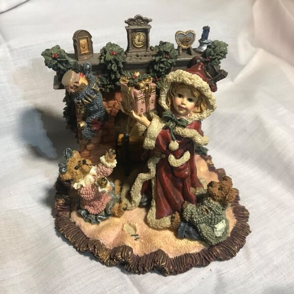 Yesterday's Child Sandra Claus Dollstone Collection Christmas Morning Figurine - Picture 6 of 14